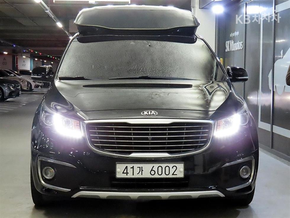 2018 - kia carnival