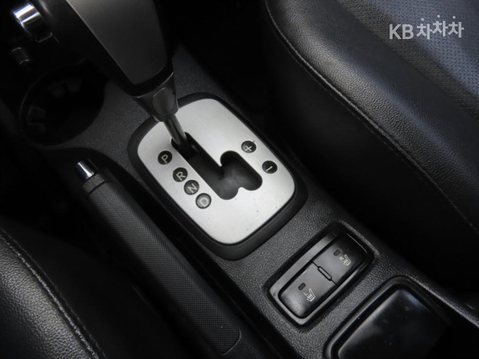 2010 - kia sportage