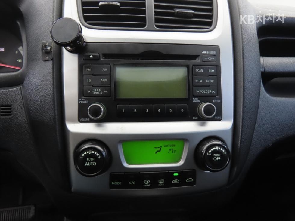 2010 - kia sportage
