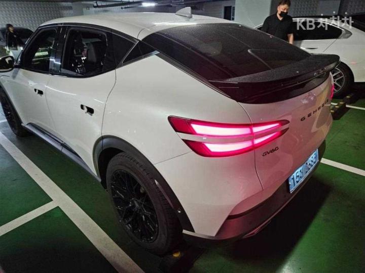 Genesis GV60 Standard 2WD Base Type 7