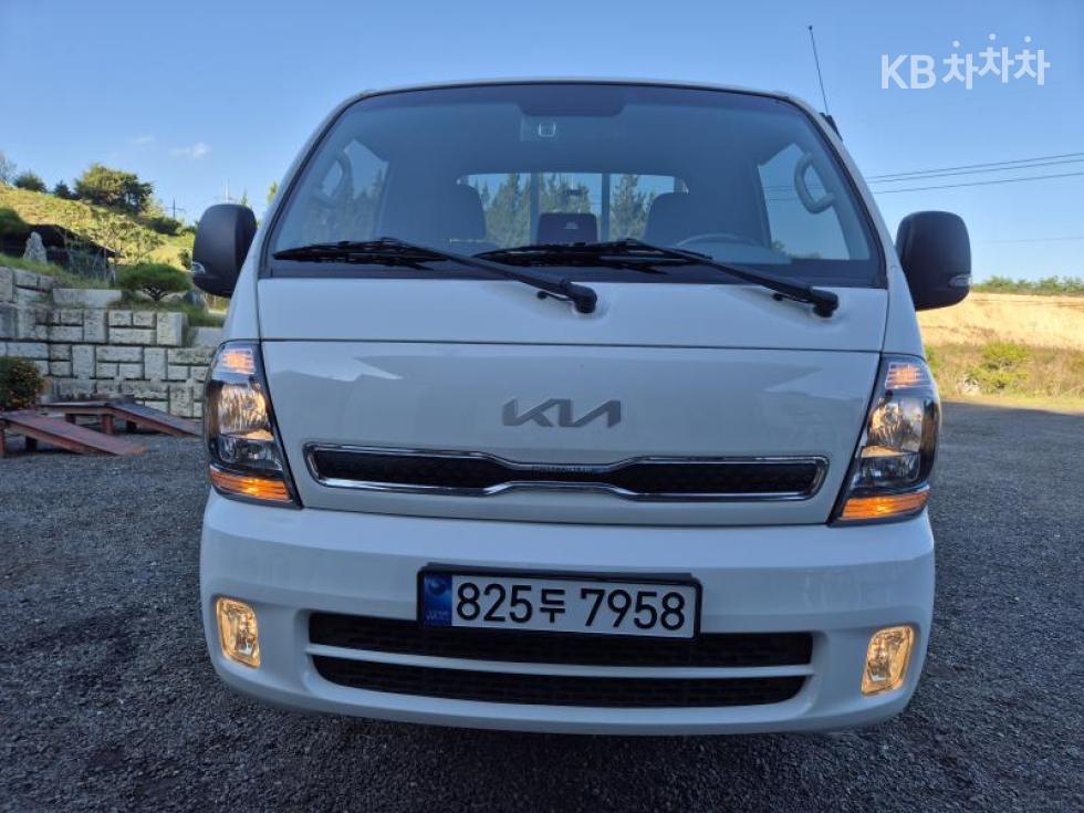 2023 - kia bongo iii