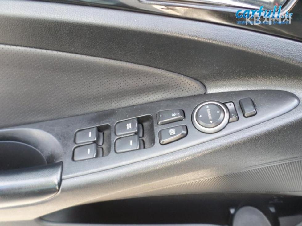 Hyundai Sonata — miniaturë 14