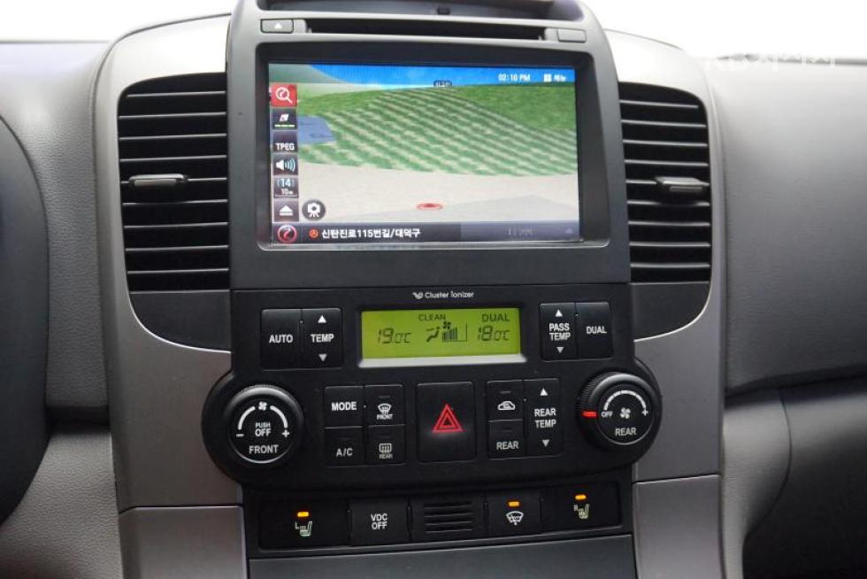 2013 - kia carnival