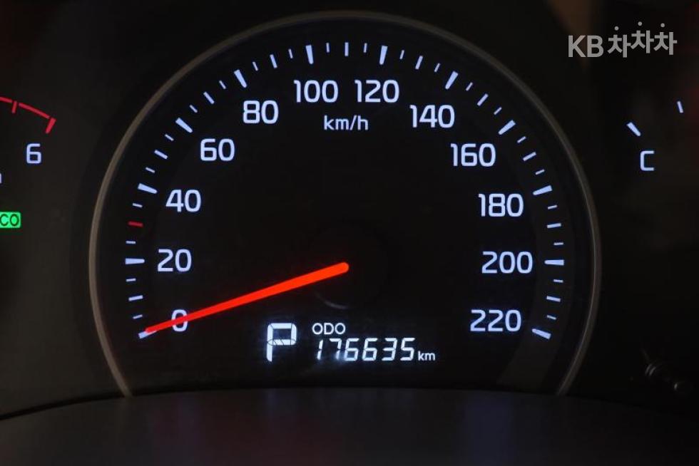 2013 - kia carnival