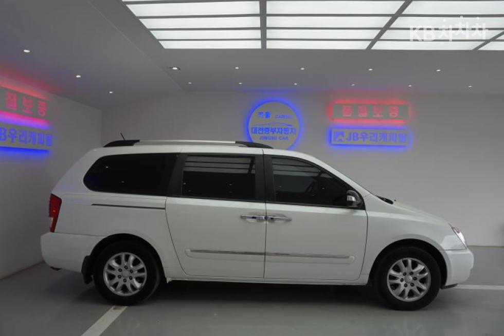 2013 - kia carnival