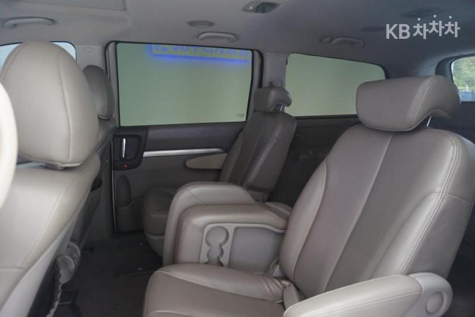 2013 - kia carnival