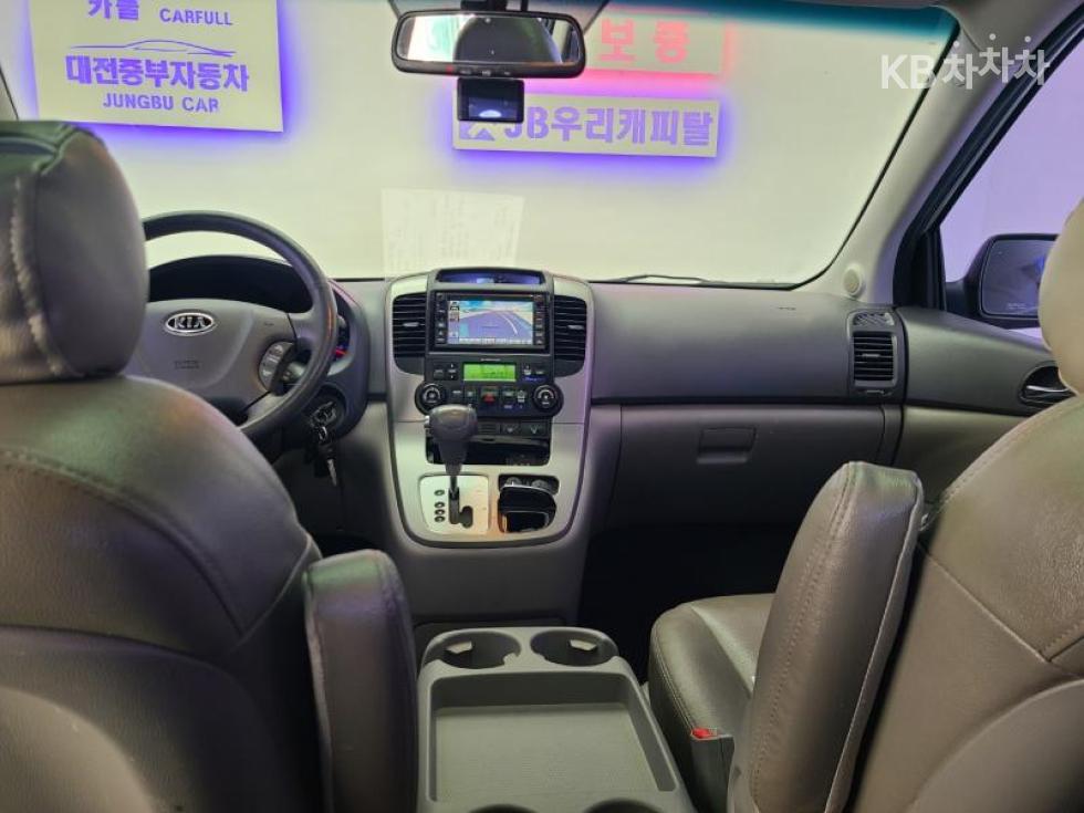 2012 - kia carnival