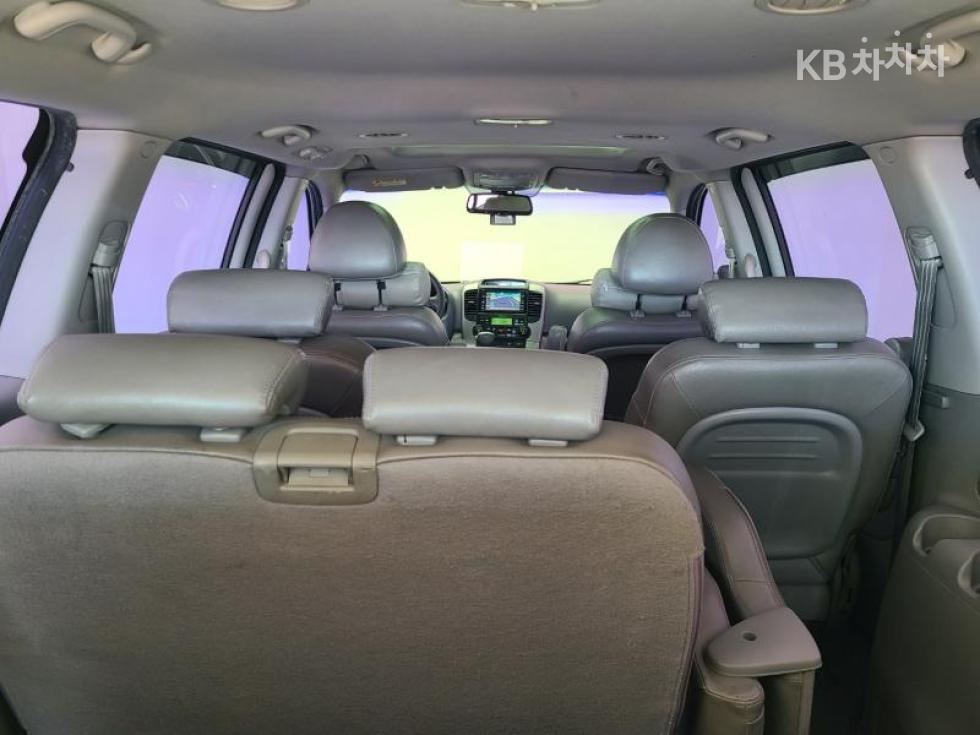 2012 - kia carnival