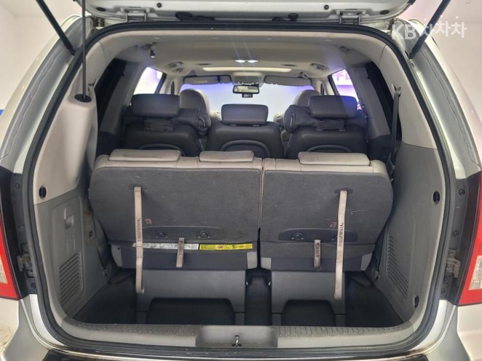 2012 - kia carnival