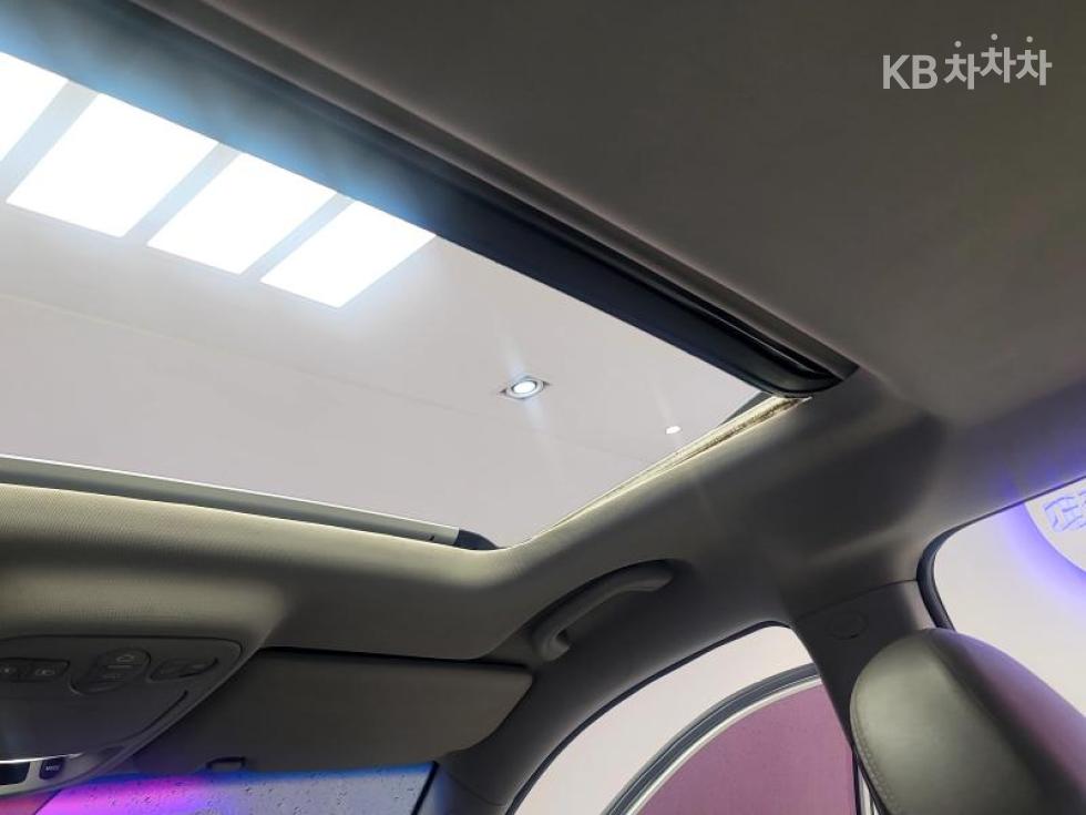2012 - kia carnival