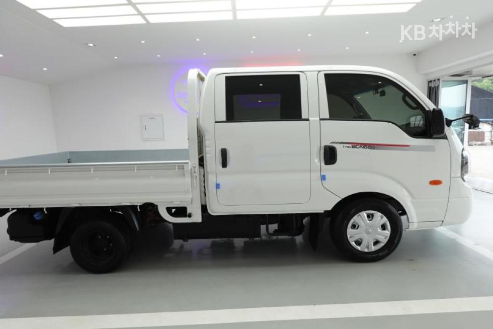 2020 - kia bongo iii