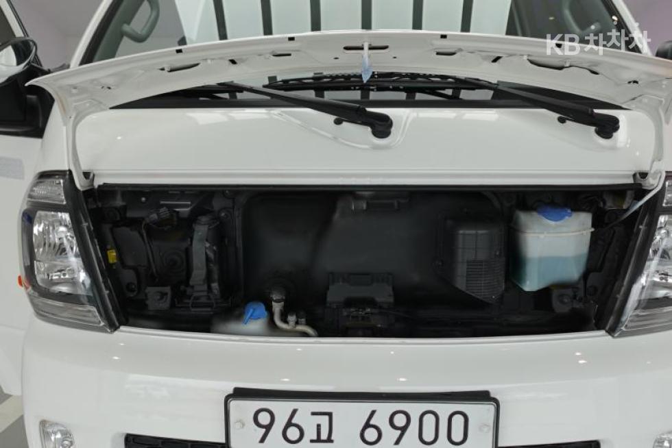 2020 - kia bongo iii