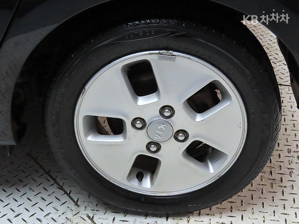 2013 - kia ray
