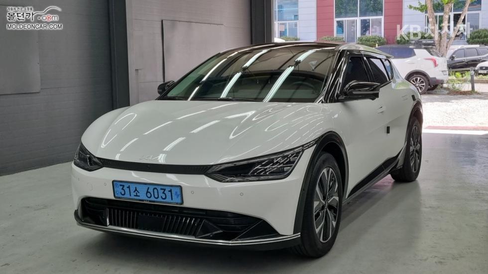 기아 EV6 롱 레인지 2WD 어스