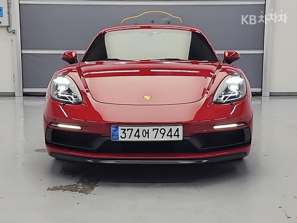 2019 Porsche (718) photo