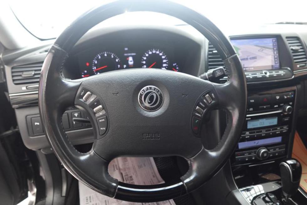 2011 - kia opirus