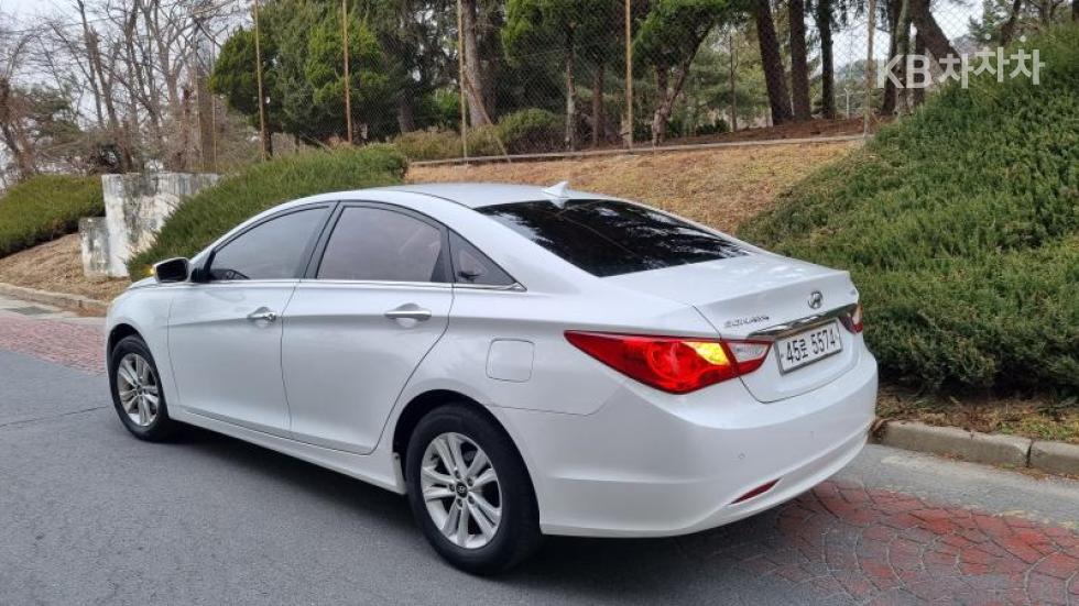 Hyundai Sonata — miniaturë 4