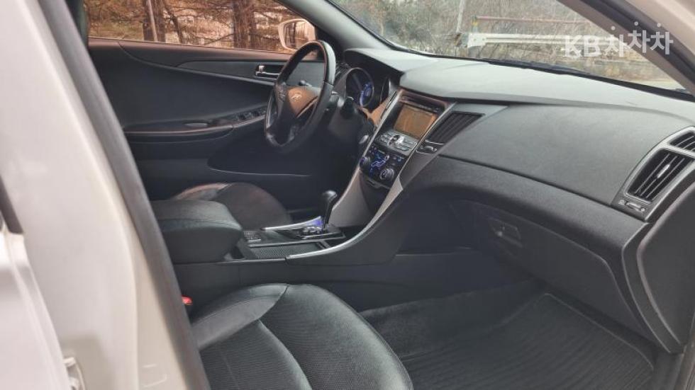 Hyundai Sonata — miniaturë 15