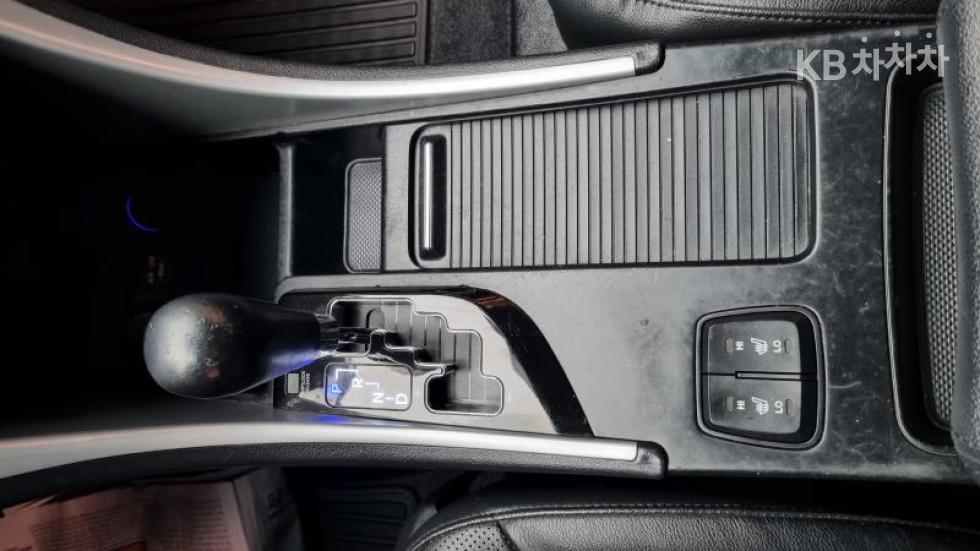 Hyundai Sonata — miniaturë 21