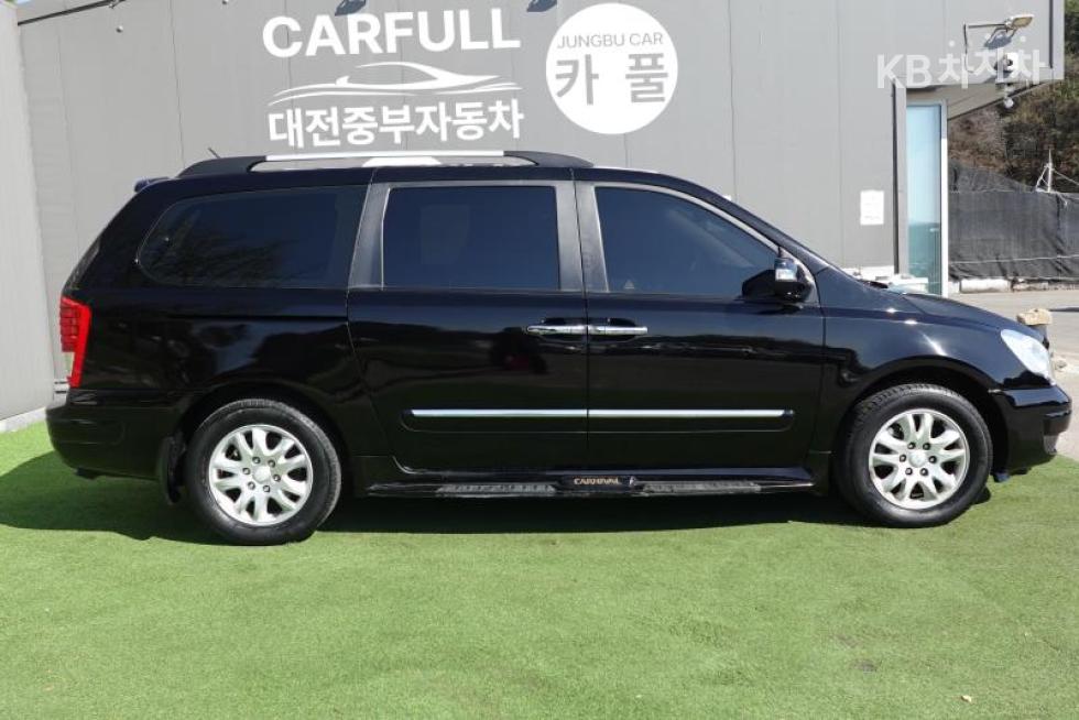 2012 - kia carnival