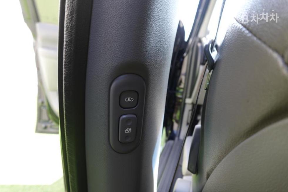 2012 - kia carnival