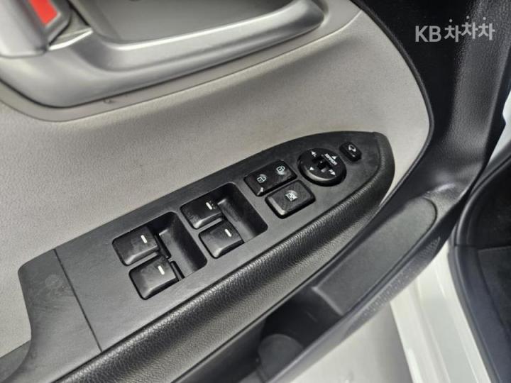 Kia Ray Van 1.0 Gasoline Van Prestige 10