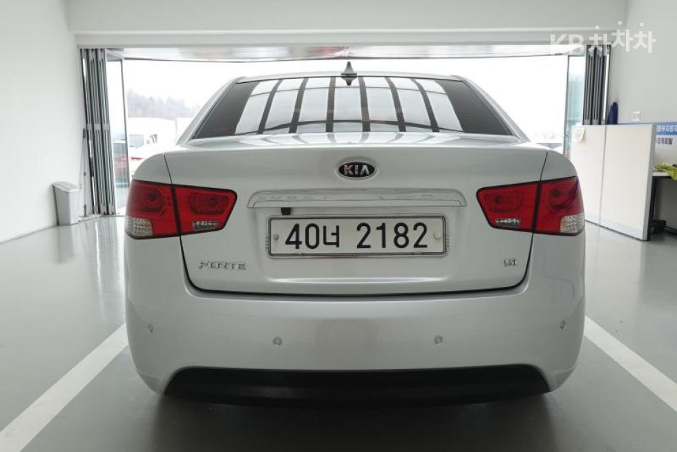 2010 - kia forte