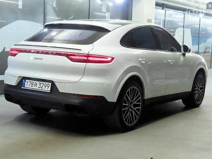 Porsche Cayenne — miniaturë 4