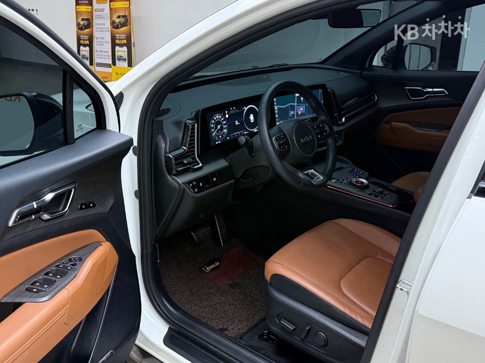 2022 - kia sportage