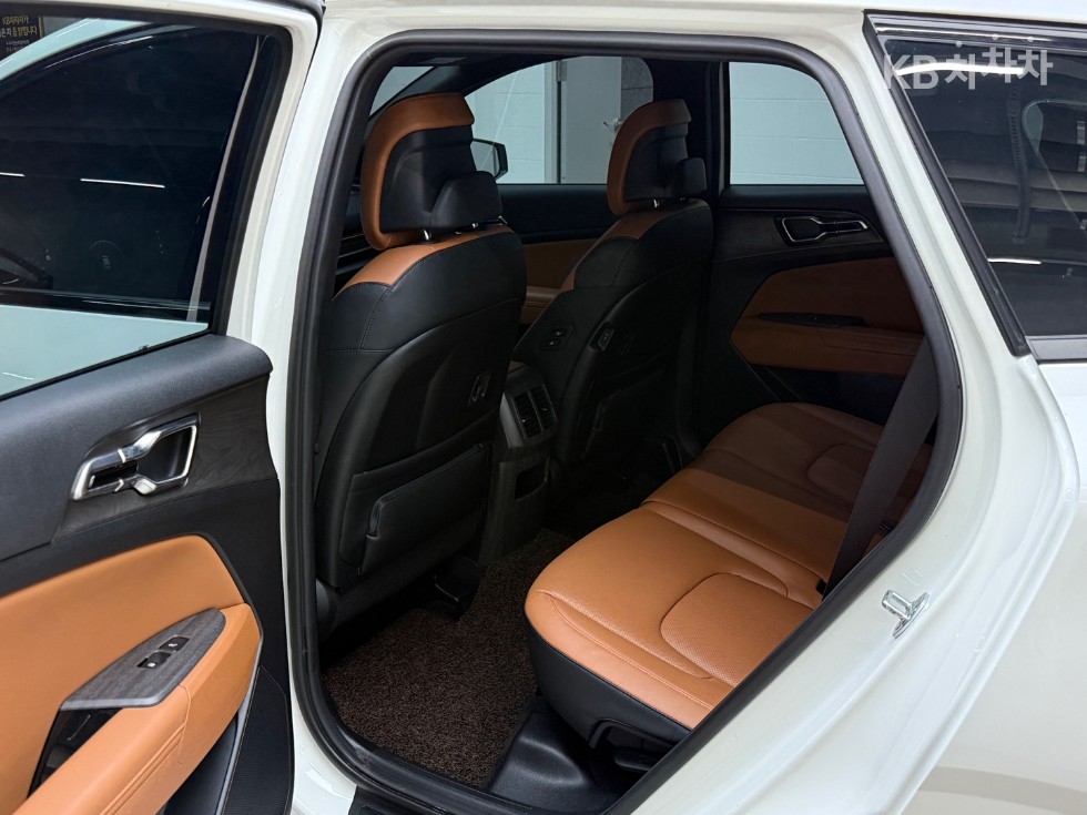 2022 - kia sportage