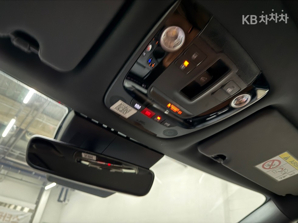 2022 - kia sportage