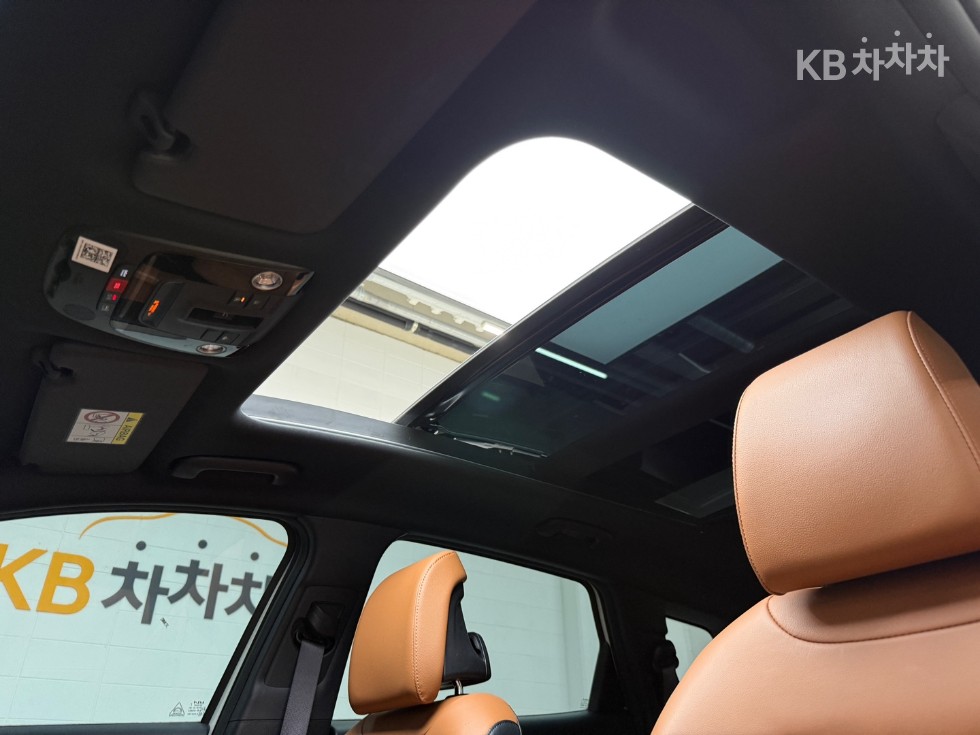 2022 - kia sportage