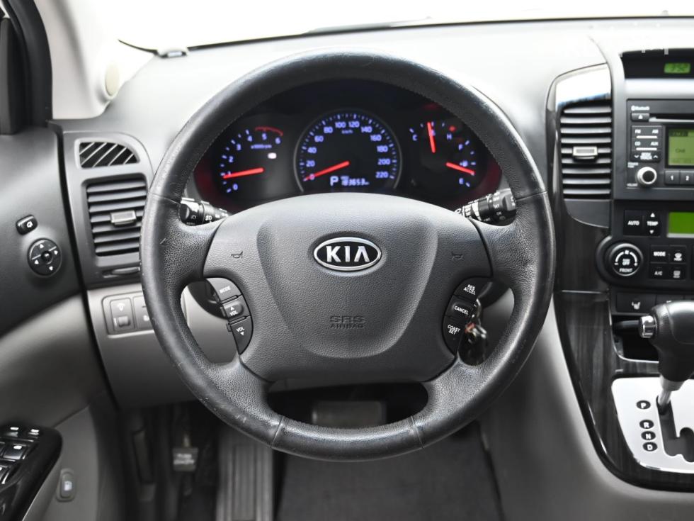 2012 - kia carnival