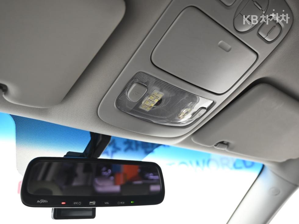 2012 - kia carnival