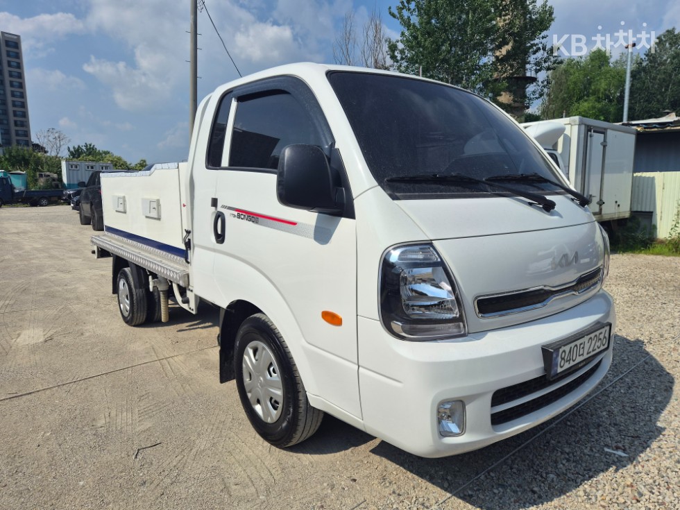 2024 - kia bongo iii