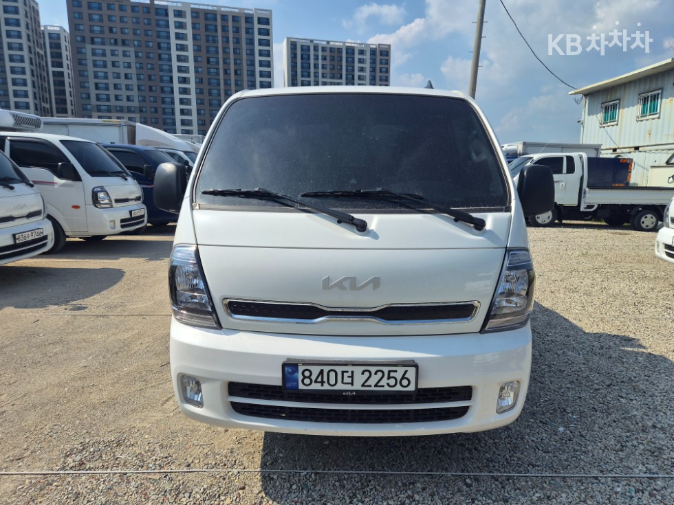 2024 - kia bongo iii
