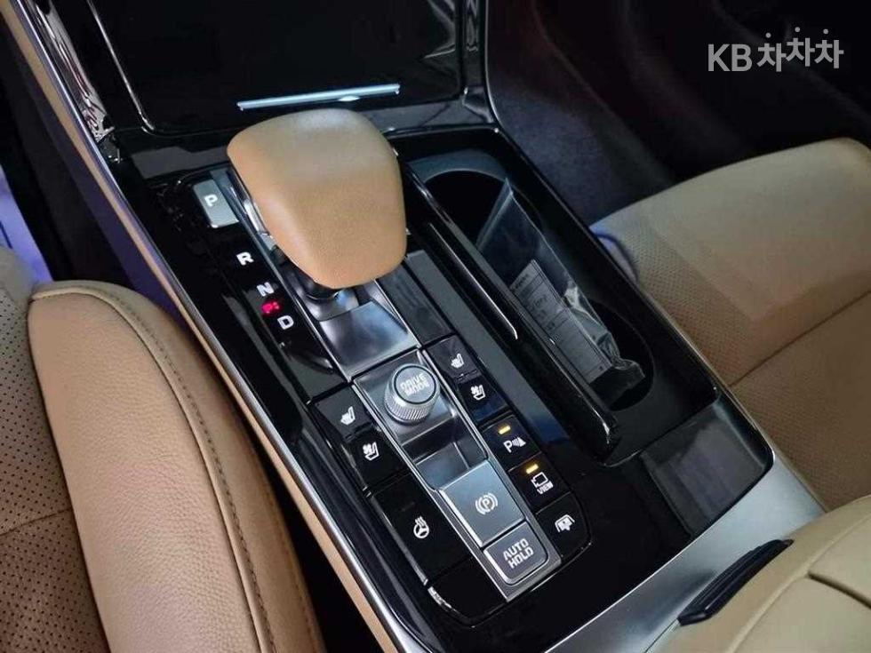 2020 - kia k7