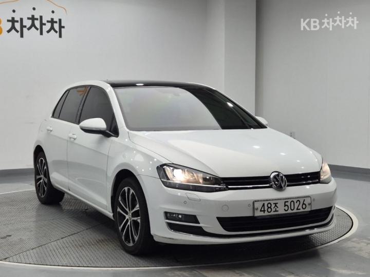 Volkswagen Golf 2.0 TDI MK7 5