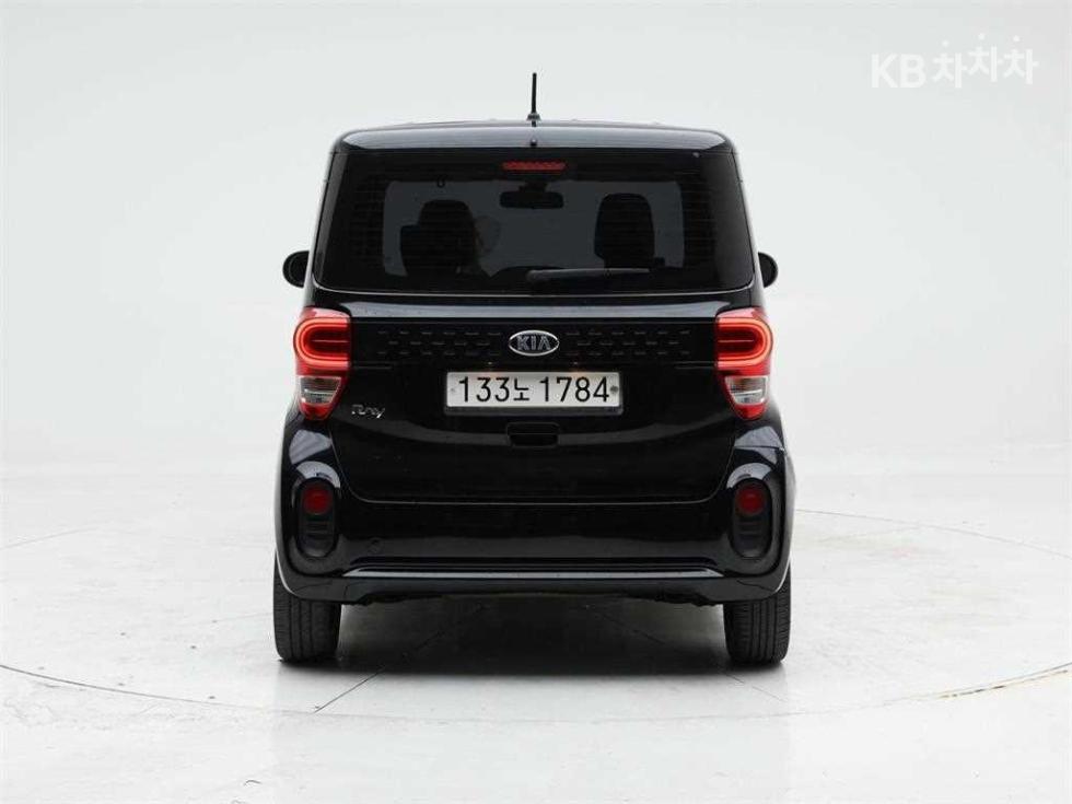 2020 - kia ray