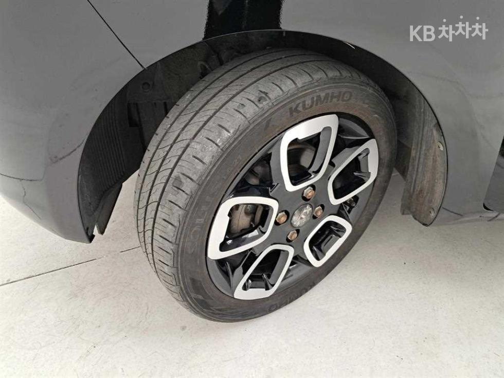 2020 - kia ray
