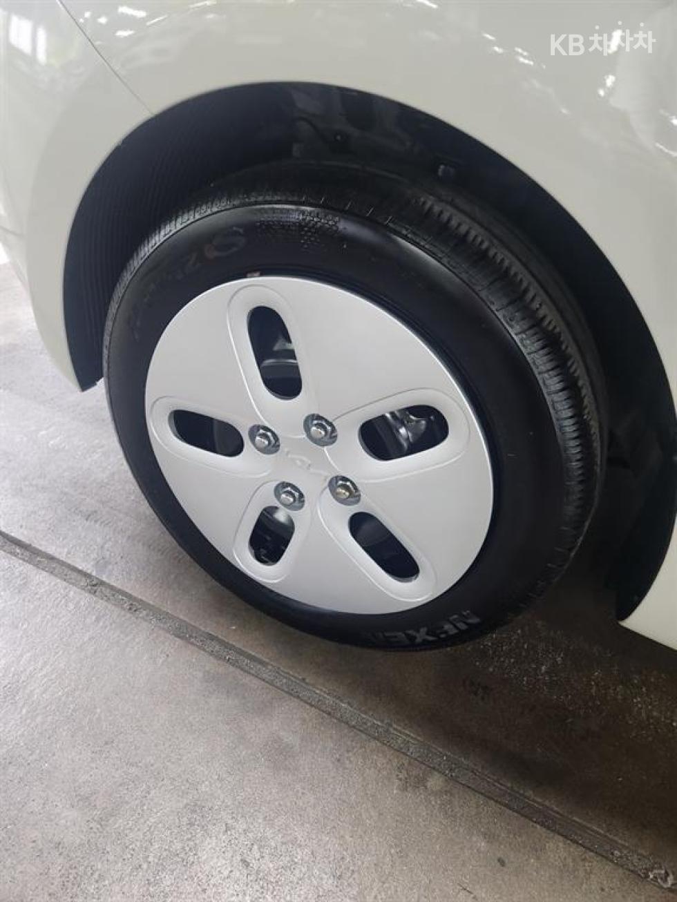 2024 - kia kia