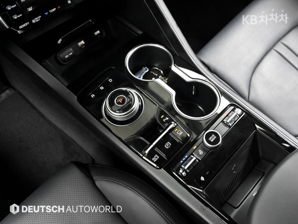 2022 - kia k5