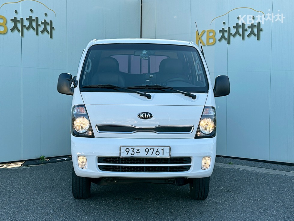 2016 - kia bongo iii