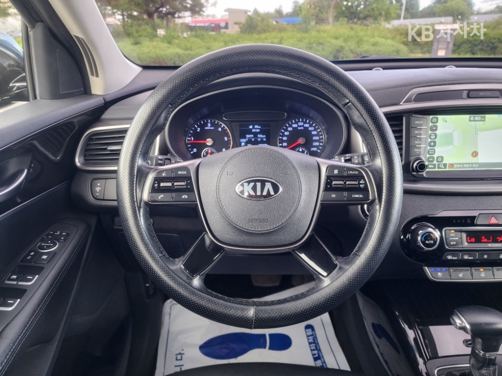 2019 - kia sorento