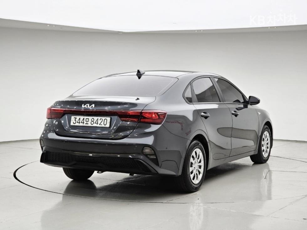 2022 - kia k3
