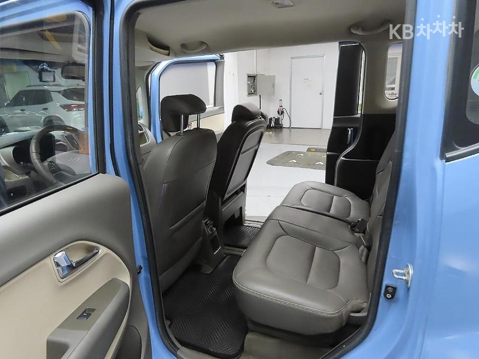 2012 - kia ray