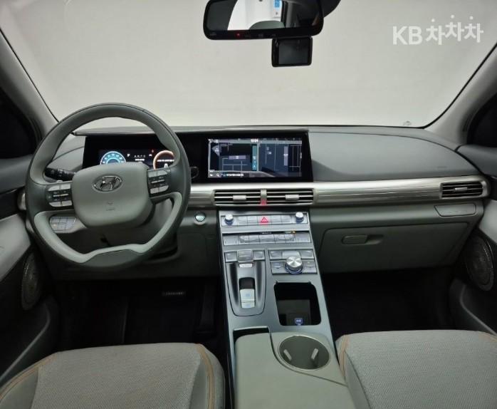 Hyundai Nexo Premium 8