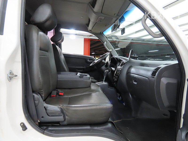 2013 - kia bongo iii