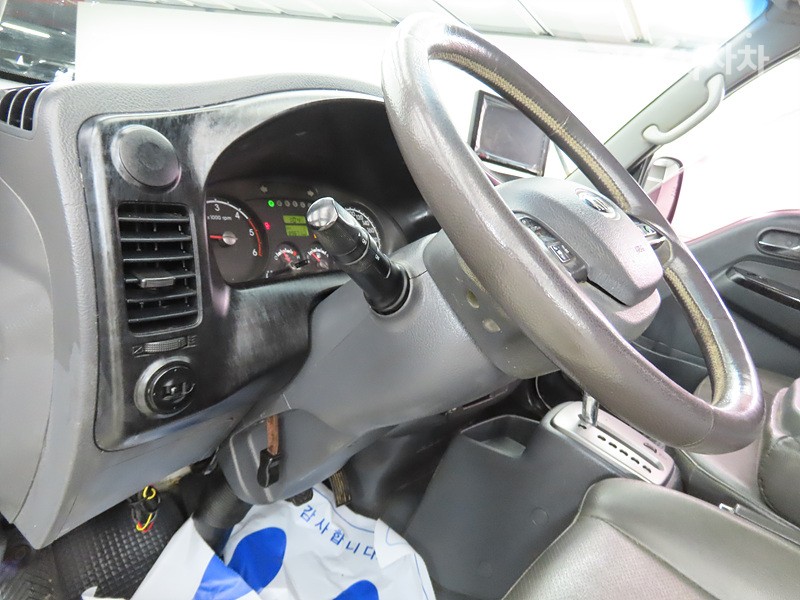2013 - kia bongo iii