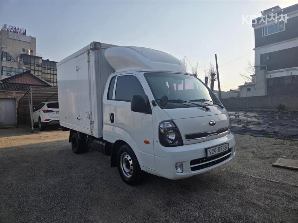 2013 - kia bongo iii